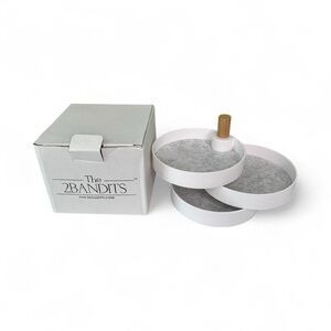 The 2Bandits Tiered Jewelry Organizer NIB